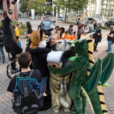 img-49.jpg of cons/Fursuitwalk-Frankfurt-2013/