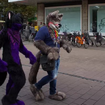 img-10.jpg of cons/Suitwalk-2013-Marl/