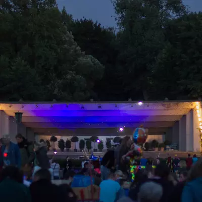img-21.jpg of cons/Lichterfest-2013/