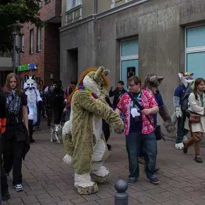 img-9.jpg of cons/Suitwalk-2013-Marl/