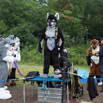 3B9C9091.jpg of cons/Fursuit-Bungeejumping-2014/