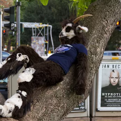 img-47.jpg of cons/Fursuitwalk-Frankfurt-2013/