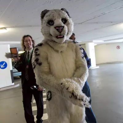 img-1.jpg of cons/Fursuitwalk-Frankfurt-2013/